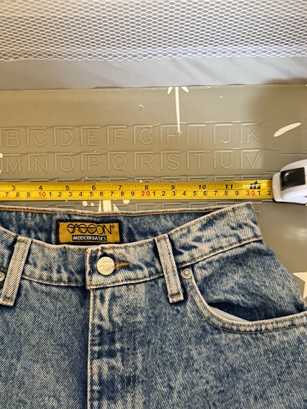 Vintage 80s Sasson High Rise Acid Wash Mom Jeans | Made in USA | Tapered Denim - Picture 5 of 7